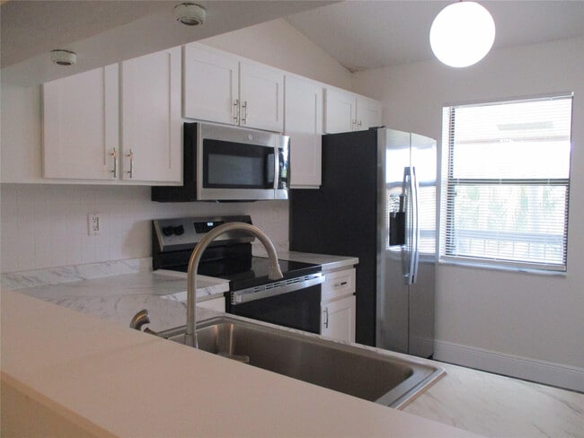 Building Photo - 22040 Palms Way