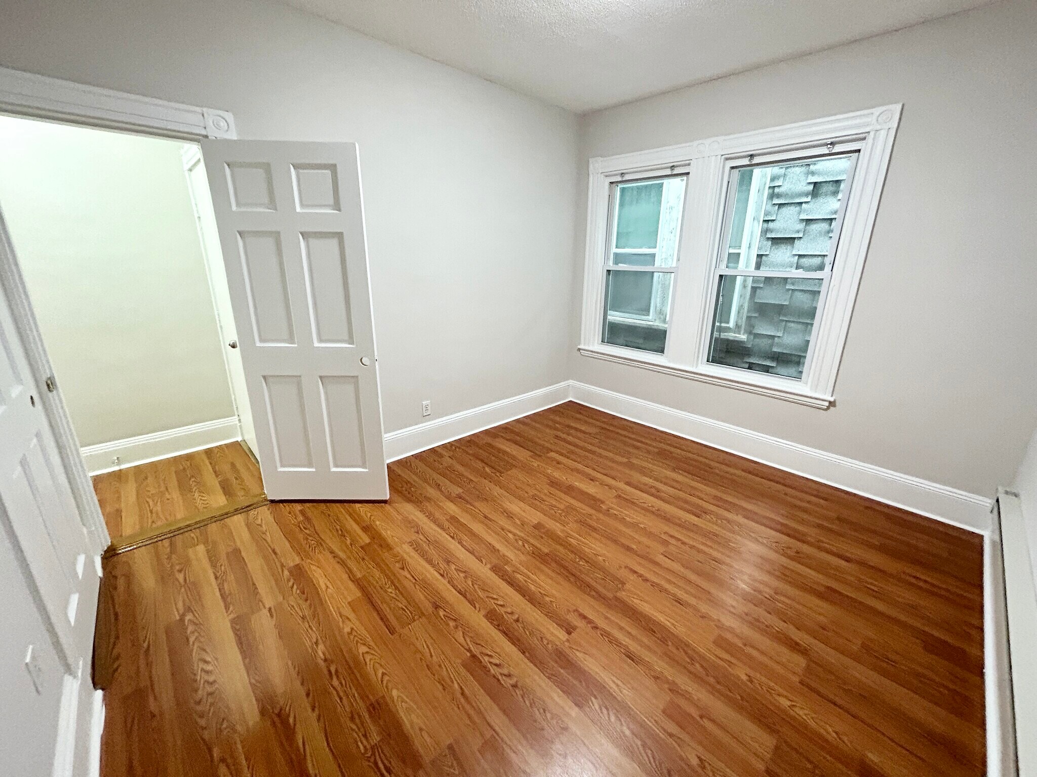 Building Photo - 75 Hillside St