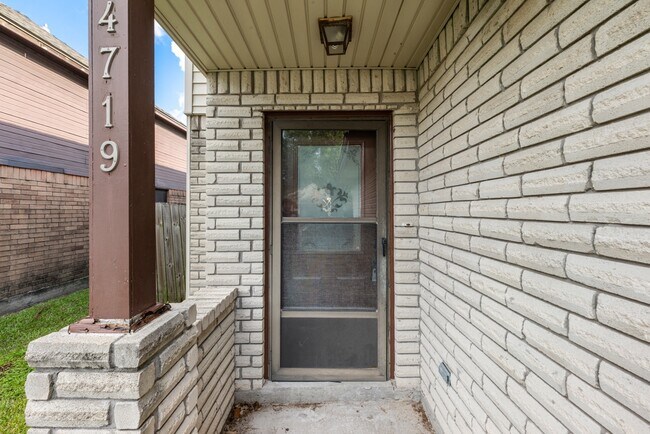 Building Photo - 4719 Black Rock St