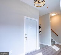 Building Photo - 1309 N Scott St