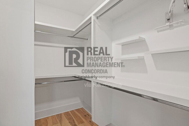 Building Photo - 1242 2nd Ave S