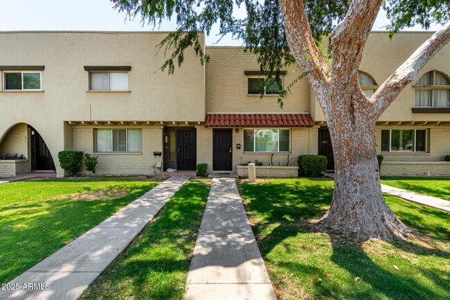 Building Photo - 6825 E Osborn Rd