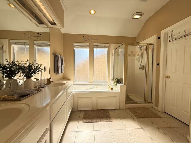 Building Photo - 3310 Bluebonnet Meadows Ln