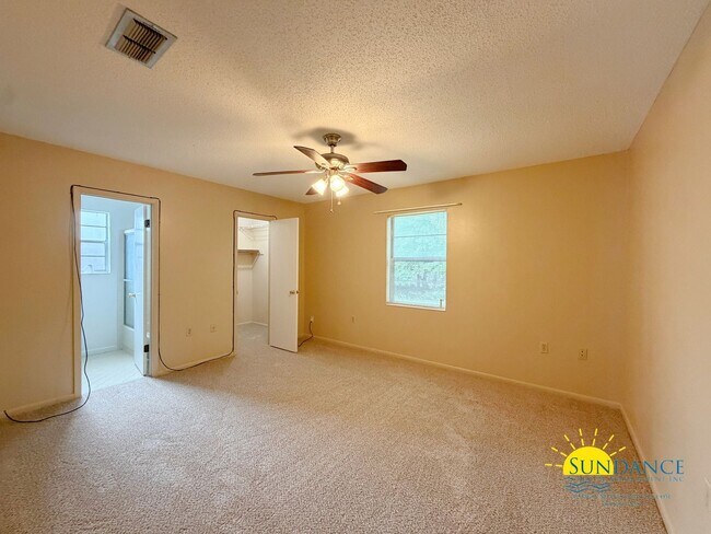 Building Photo - Great 3 Bedroom Home in Fort Walton