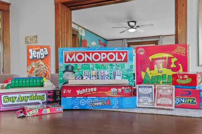 Building Photo - 924 Capital St