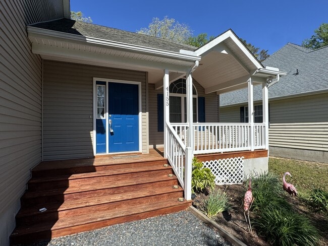 Building Photo - 4155 Captains Corridor