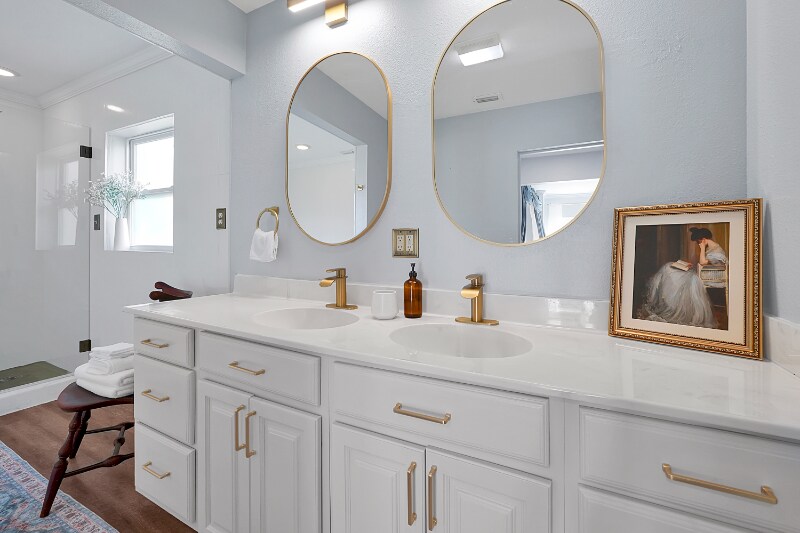 Building Photo - 405 North Blvd W