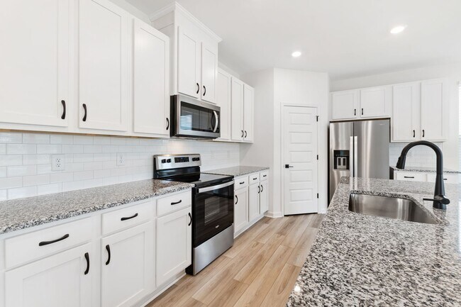 Building Photo - Rolesville Gem: Elegant 5-Bedroom Home wit...