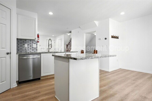 Building Photo - 7237 Steel Dust Dr