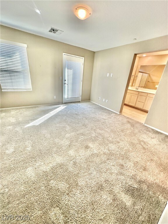 Building Photo - 49 Alamere Falls Dr