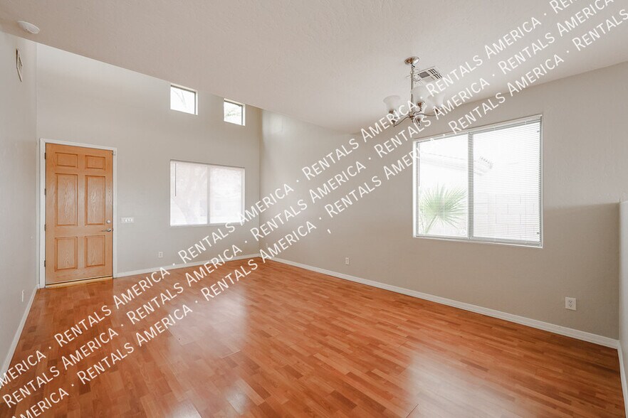 Building Photo - 14605 W Verde Ln