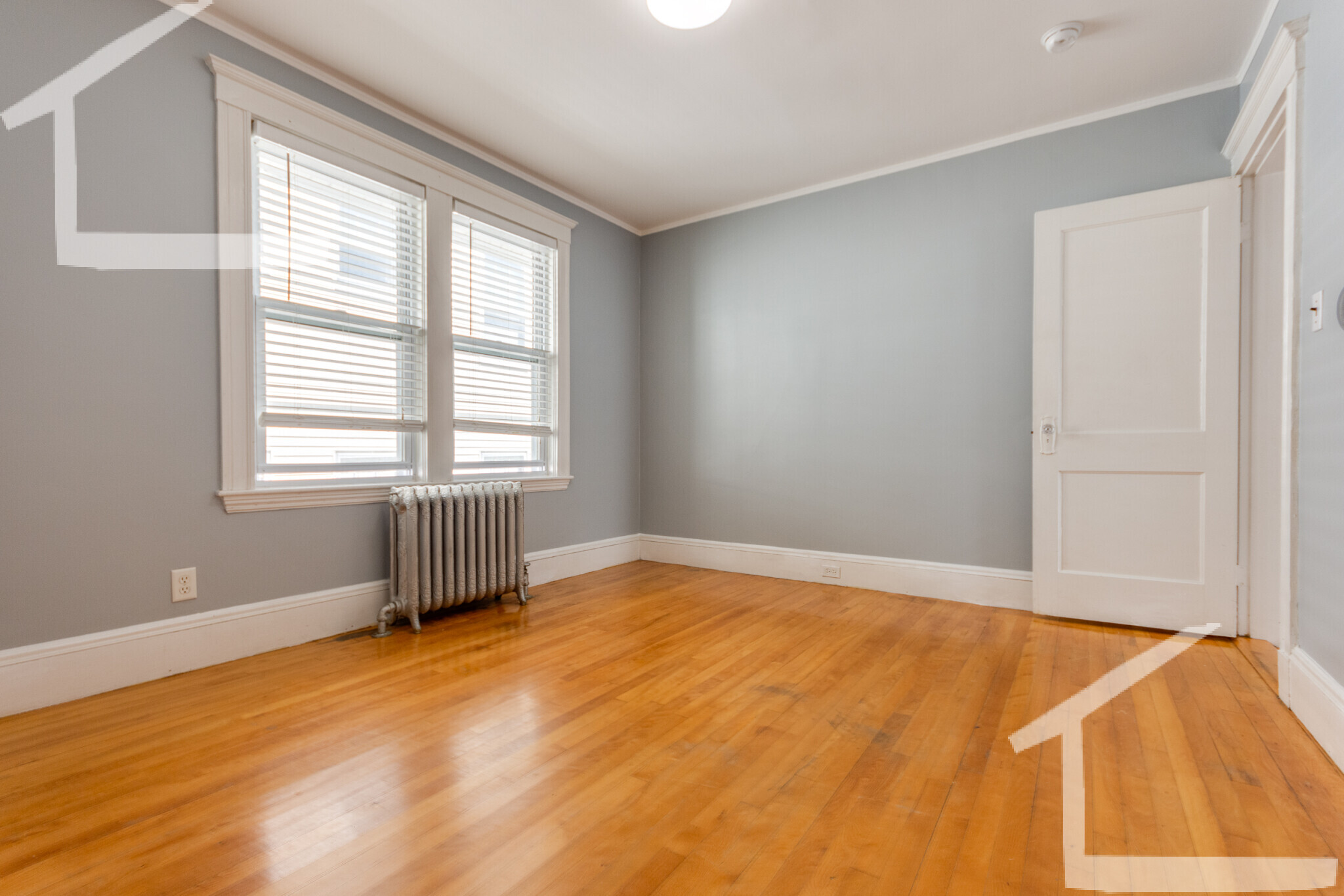 Building Photo - 17 Champney St
