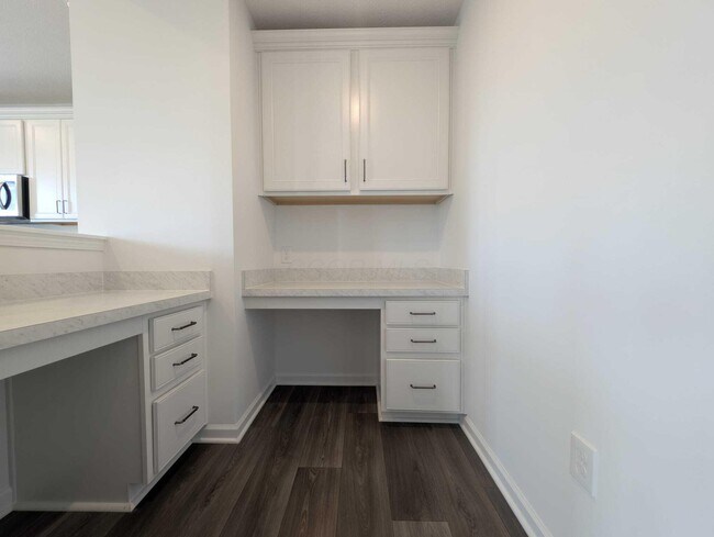 Building Photo - 832 Callaway Ln