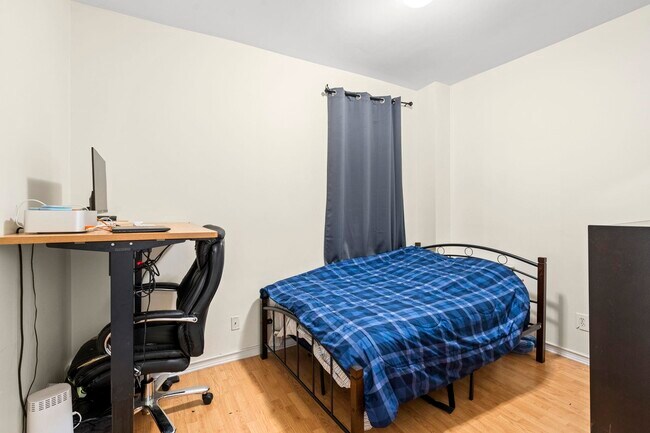 Building Photo - 282 Magnolia Ave