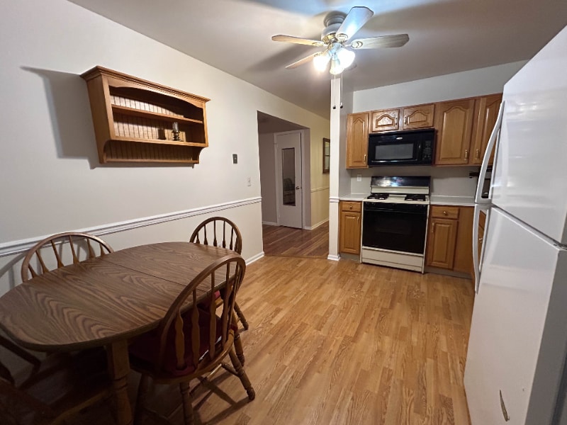 Building Photo - 79 Renaissance Ln