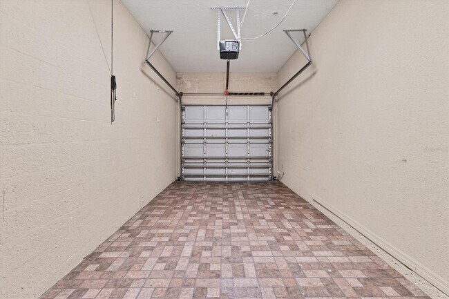 Building Photo - 4104 Crabtree Ave