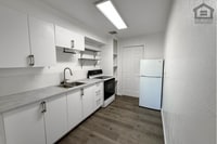 Building Photo - 1320 N 48th Pl