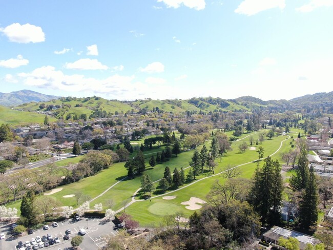 Building Photo - Breathtaking Views and Resort Style Living!