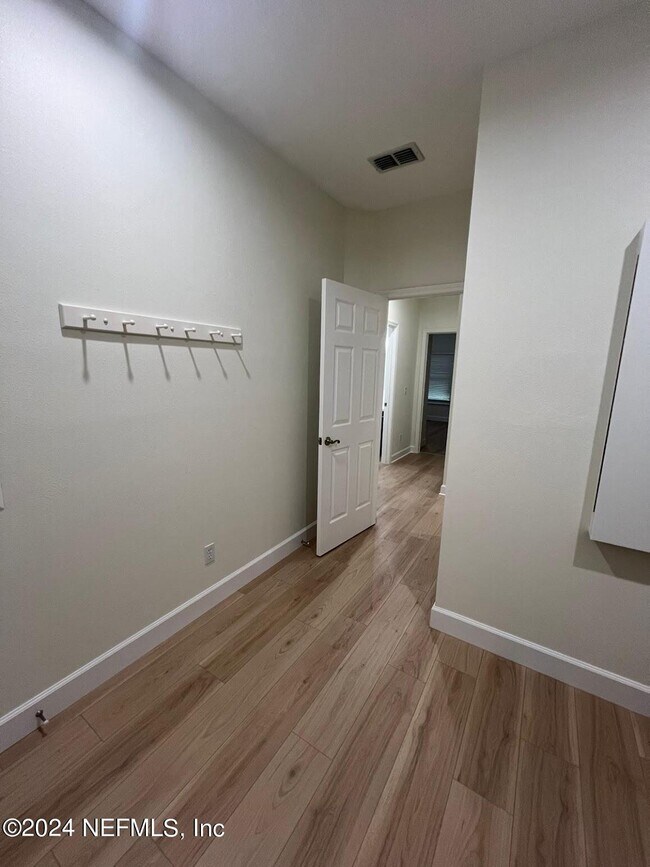 Building Photo - 2436 Cimarrone Blvd