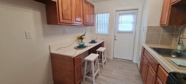 Primary Photo - Newly Remodeled 1 Bedroom / Call or text O...