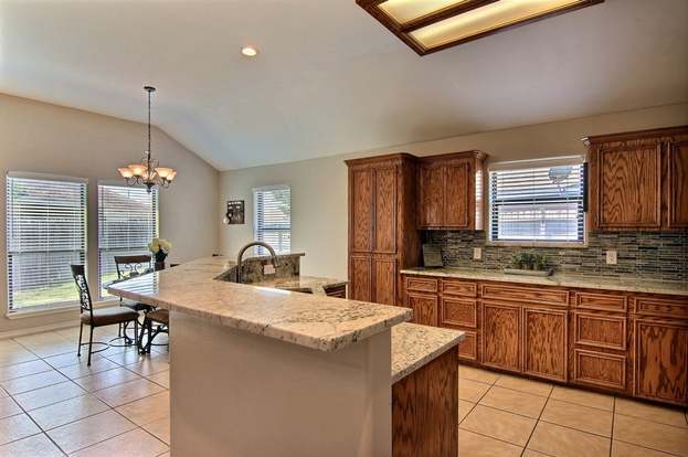 Building Photo - 2542 Windrose Dr