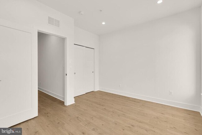 Building Photo - 2608 Olmsted Ct NW