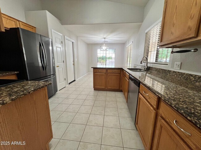 Building Photo - 10419 N 58th Dr