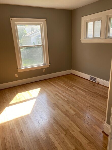 Back bedroom. - 2075 Lewis Dr