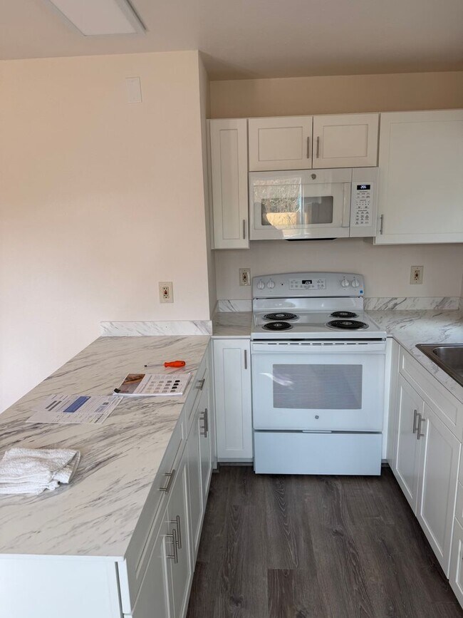 Building Photo - Aloha Apartments