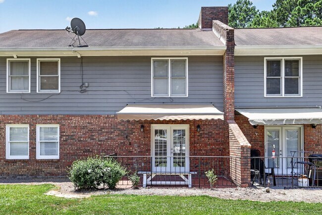 Building Photo - Charming 2BR Condo in Calhoun