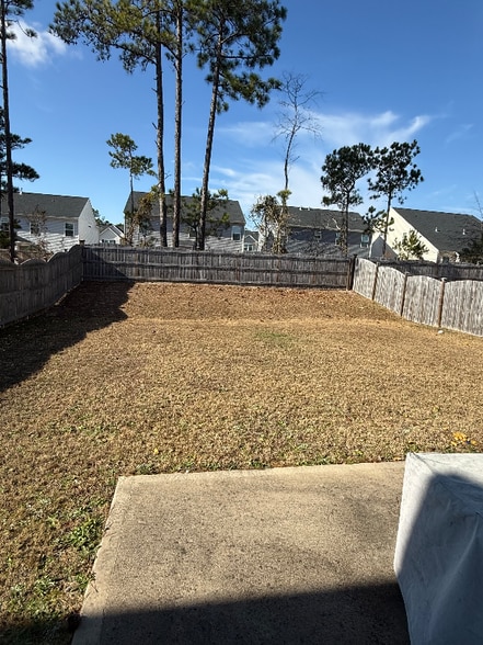 Building Photo - 255 Windfall Rd