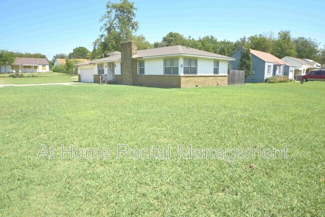 Building Photo - 477 S Norwood Ave