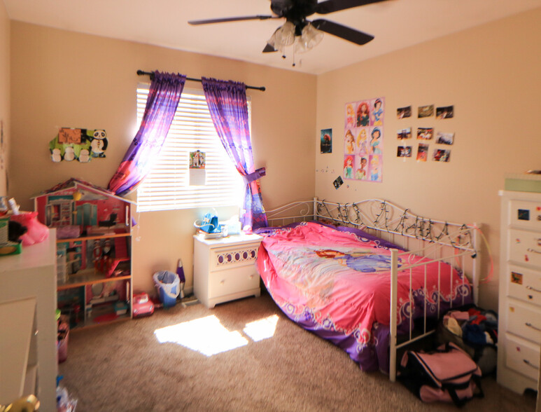 Bedroom 1 - 14343 S Bridgefield Dr