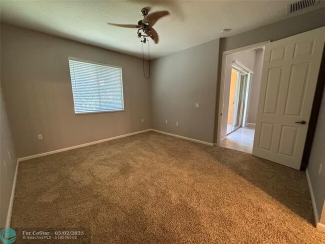 Building Photo - 2565 Stockbridge Square SW