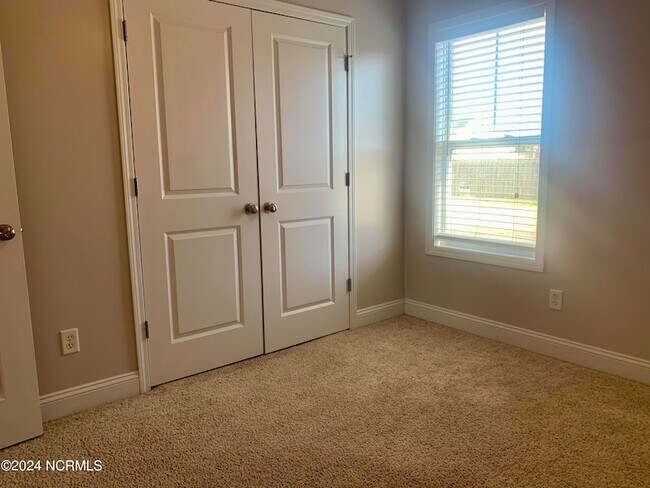 Building Photo - 7206 Chipley Dr