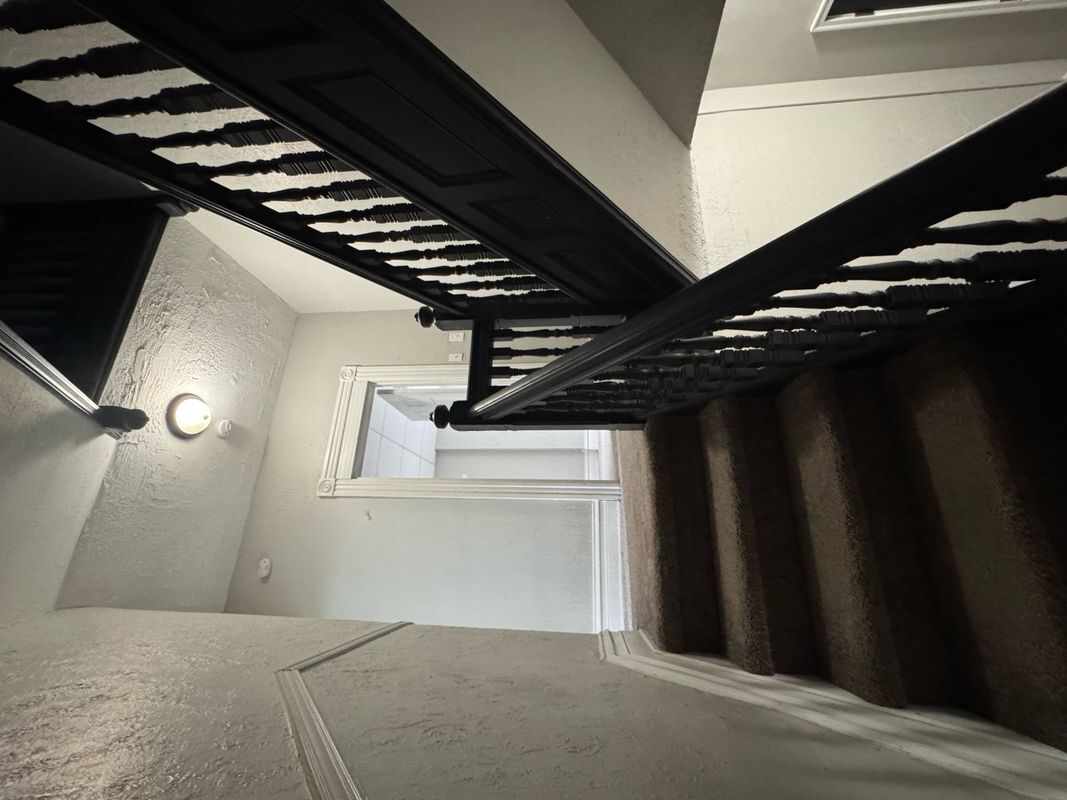 Building Photo - 241 N 4th St