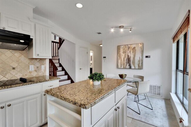 Building Photo - 11508 Cherry Hearst Ct