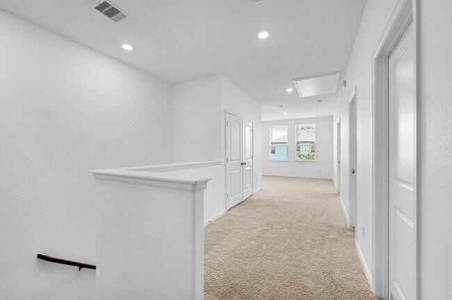 Building Photo - 4027 Balboa Dr