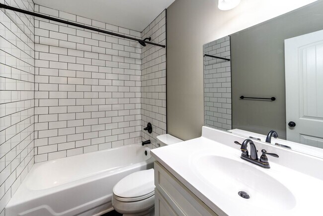 Building Photo - The Sycamore – 1-Bdrm