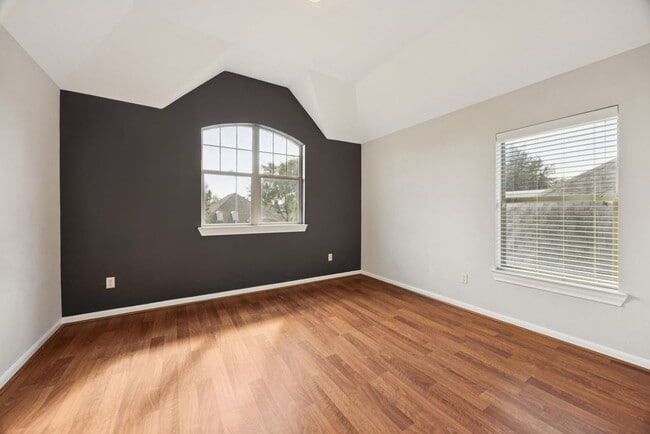 Building Photo - 6615 Redberry Glen Ln