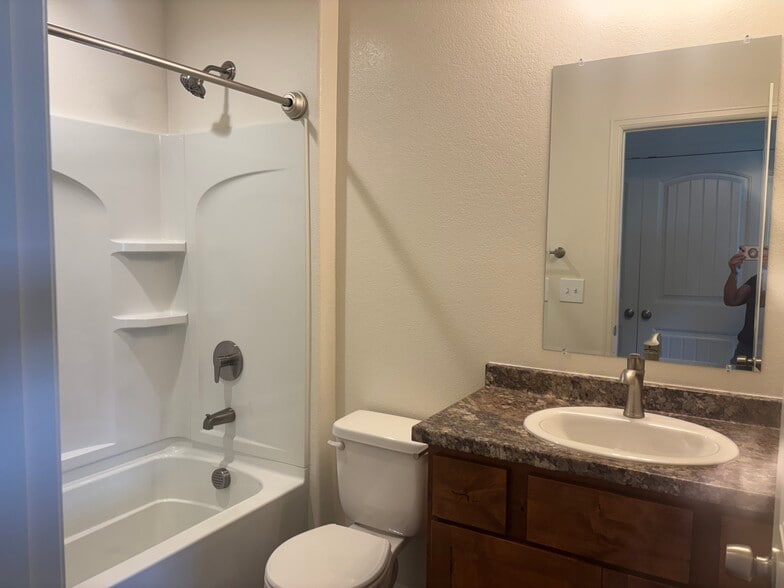 Building Photo - 4355 24th Street Rd