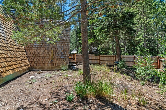 Building Photo - 7024 Hilo Ave