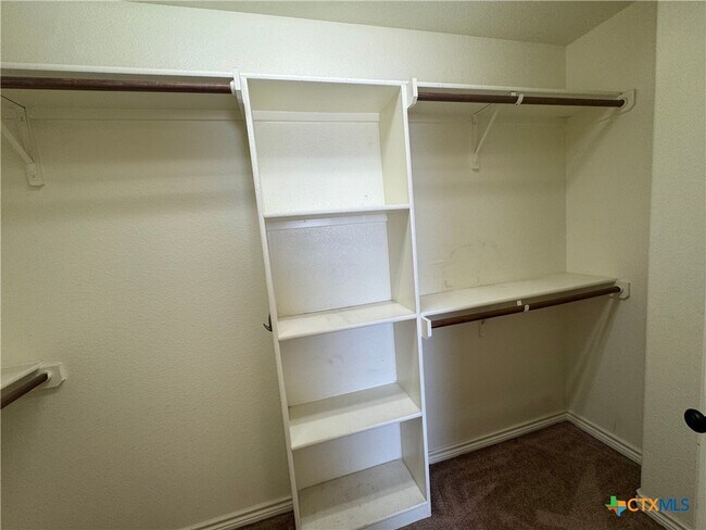 Building Photo - 2501 Traditions Dr
