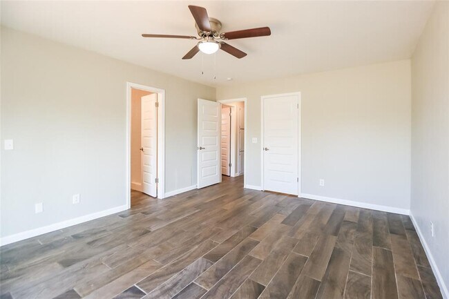 Building Photo - 13341 NW 84th St