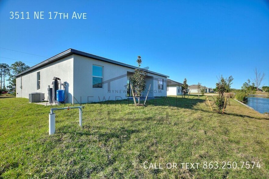 Building Photo - 3511 NE 17th Ave