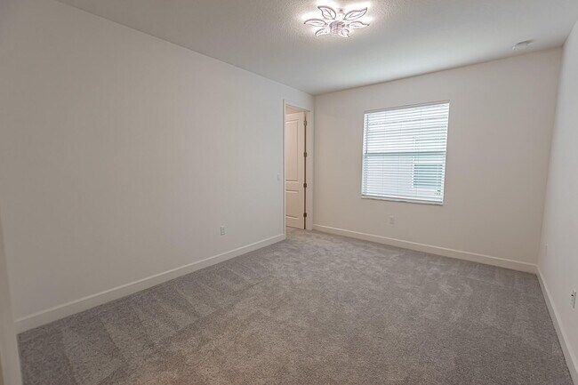 Building Photo - 11750 SW Poseidon Way
