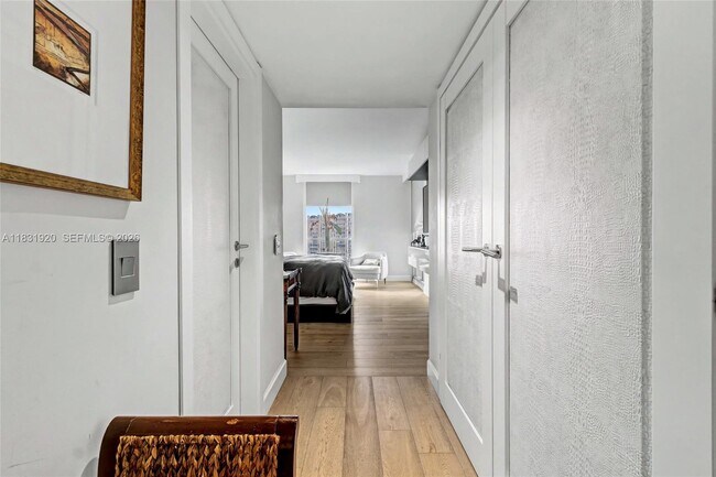 Building Photo - 21055 Yacht Club Dr