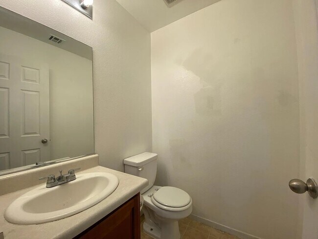 Building Photo - 6062 St Petersburg Dr