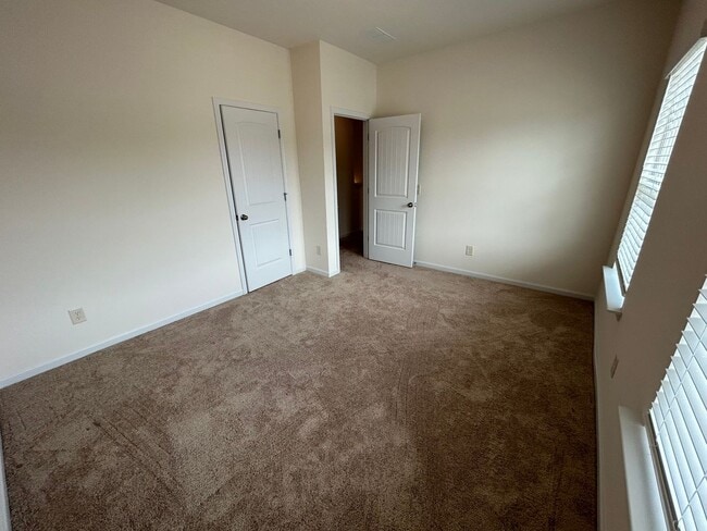 Building Photo - Newly Built 4/2.5 House in North Rome- $1,995