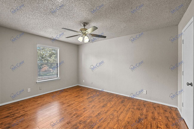 Building Photo - 6184 Vega Dr